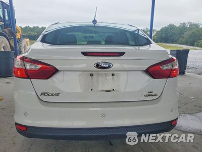 Zdjęcie 6 z 12 samochodu: 2014 FORD FOCUS SE VIN:1FADP3F2XEL190246 - miniatura