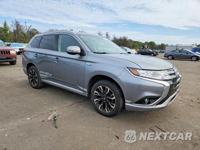 Czwarte zdjęcie samochodu z boku: 2018 MITSUBISHI OUTLANDER SE VIN:JA4J24A50JZ031367 - miniatura