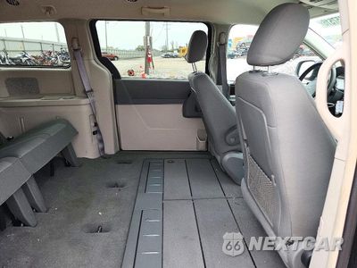 Zdjęcie 11 z 13 samochodu: 2010 CHRYSLER TOWN & COUNTRY TOURING VIN:2A4RR5D18AR148671 - miniatura