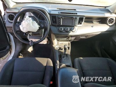 Zdjęcie 8 z 12 samochodu: 2017 TOYOTA RAV4 LE VIN:2T3BFREV3HW671153 - miniatura