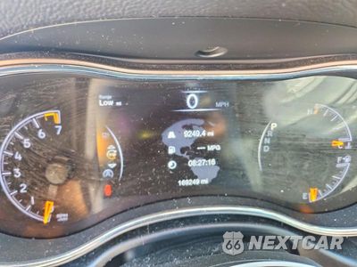 Zdjęcie 9 z 12 samochodu: 2018 JEEP GRAND CHEROKEE LAREDO VIN:1C4RJFAG1JC382011 - miniatura