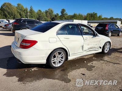 Trzecie zdjęcie samochodu z tyłu: 2012 MERCEDES-BENZ C 300 4MATIC VIN:WDDGF8BB7CR202012 - miniatura