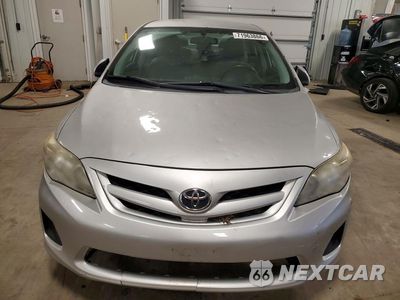 Piąte zdjęcie samochodu w środku: 2012 TOYOTA COROLLA LE VIN:2T1BU4EE7CC870072 - miniatura