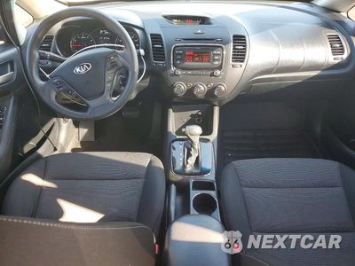 Zdjęcie 8 z 12 samochodu: 2017 KIA FORTE LX VIN:3KPFK4A74HE098170 - miniatura