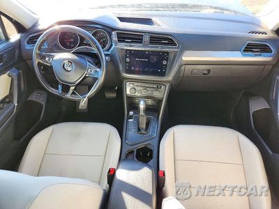 Zdjęcie 8 z 13 samochodu: 2018 VOLKSWAGEN TIGUAN SE VIN:3VV3B7AX3JM032887 - miniatura