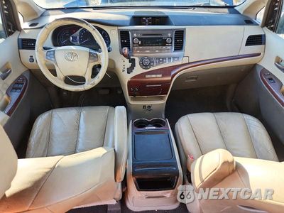 Zdjęcie 8 z 13 samochodu: 2011 TOYOTA SIENNA XLE 8-PASSENGER VIN:5TDYK3DC2BS027123 - miniatura