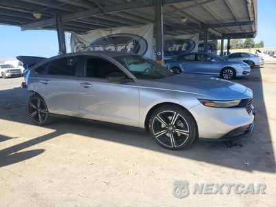 Czwarte zdjęcie samochodu z boku: 2023 HONDA ACCORD HYBRID SPORT VIN:1HGCY2F56PA012373 - miniatura