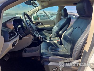 Zdjęcie 7 z 13 samochodu: 2019 CHRYSLER PACIFICA TOURING L VIN:2C4RC1BG9KR548263 - miniatura
