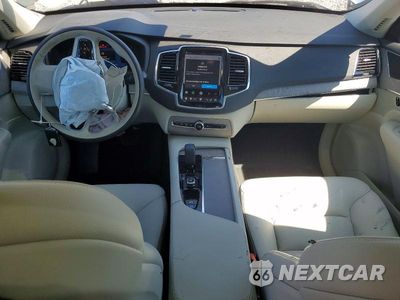 Zdjęcie 8 z 14 samochodu: 2025 VOLVO XC90 PLUS VIN:YV4062JE2S1332651 - miniatura