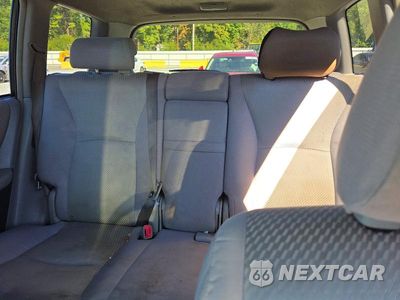 Zdjęcie 10 z 13 samochodu: 2005 TOYOTA HIGHLANDER BASE VIN:JTEGD21A050127436 - miniatura