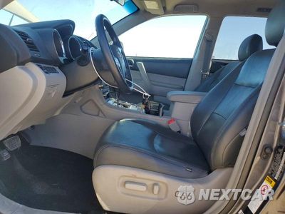 Zdjęcie 7 z 13 samochodu: 2013 TOYOTA HIGHLANDER PLUS VIN:5TDBK3EH3DS274458 - miniatura
