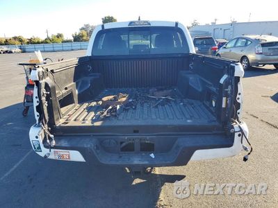 Zdjęcie 6 z 12 samochodu: 2018 TOYOTA TACOMA TRD OFF-ROAD VIN:3TMCZ5AN4JM180771 - miniatura