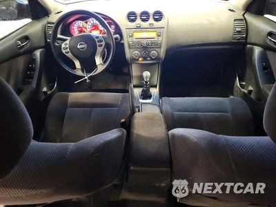 Zdjęcie 8 z 12 samochodu: 2009 NISSAN ALTIMA 2.5 VIN:1N4AL21E19N513958 - miniatura