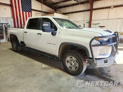 Czwarte zdjęcie samochodu z boku: 2022 CHEVROLET SILVERADO K2500 HEAVY DUTY VIN:1GC1YLE71NF238982 - miniatura