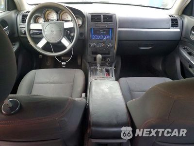 Zdjęcie 8 z 12 samochodu: 2010 DODGE CHARGER SXT VIN:2B3CA3CV8AH286939 - miniatura