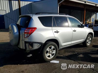 Trzecie zdjęcie samochodu z tyłu: 2010 TOYOTA RAV4 BASE VIN:JTMBF4DV4AD026230 - miniatura