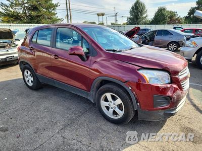 Czwarte zdjęcie samochodu z boku: 2016 CHEVROLET TRAX LS VIN:3GNCJNSB3GL249922 - miniatura