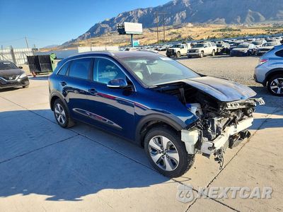 Czwarte zdjęcie samochodu z boku: 2019 KIA NIRO EX VIN:KNDCC3LC0K5231241 - miniatura