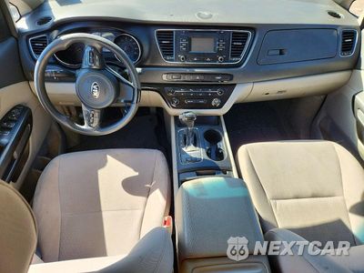 Zdjęcie 8 z 13 samochodu: 2016 KIA SEDONA LX VIN:KNDMB5C14G6146096 - miniatura