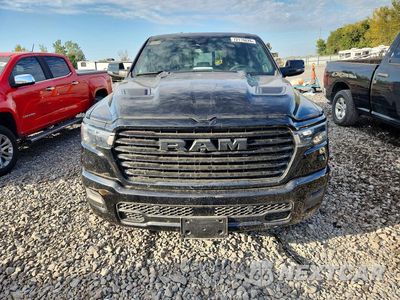 Piąte zdjęcie samochodu w środku: 2026 RAM 1500 LARAMIE VIN:1C6SRFJP3TN198360 - miniatura