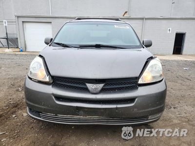 Piąte zdjęcie samochodu w środku: 2004 TOYOTA SIENNA XLE 7 PASSENGER VIN:5TDBA22CX4S004438 - miniatura
