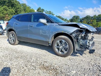 Czwarte zdjęcie samochodu z boku: 2026 CHEVROLET BLAZER 2LT VIN:3GNKBCR49TS164958 - miniatura