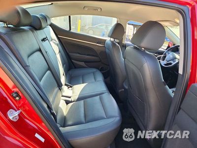 Zdjęcie 10 z 13 samochodu: 2017 HYUNDAI ELANTRA LIMITED VIN:KMHD84LF4HU192489 - miniatura