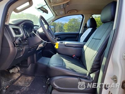 Zdjęcie 7 z 13 samochodu: 2017 NISSAN TITAN XD SV VIN:1N6BA1F34HN574335 - miniatura