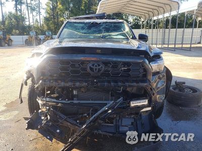 Piąte zdjęcie samochodu w środku: 2025 TOYOTA 4RUNNER TRD OFF-ROAD PREMIUM HV VIN:JTEVB5BR7S5021700 - miniatura
