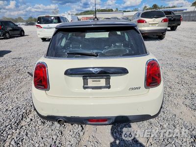 Zdjęcie 6 z 12 samochodu: 2021 MINI COOPER VIN:WMWXR3C01M2N55032 - miniatura