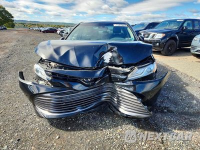 Piąte zdjęcie samochodu w środku: 2018 TOYOTA CAMRY HYBRID XLE VIN:4T1B21HK4JU504670 - miniatura