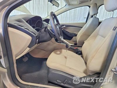 Zdjęcie 7 z 12 samochodu: 2016 FORD FOCUS SE VIN:1FADP3K22GL309111 - miniatura