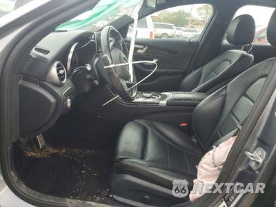 Zdjęcie 7 z 12 samochodu: 2017 MERCEDES-BENZ C 300 4MATIC VIN:55SWF4KB6HU219913 - miniatura