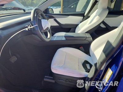 Zdjęcie 7 z 12 samochodu: 2026 TESLA MODEL Y VIN:7SAYGDED8TF546927 - miniatura