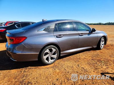 Trzecie zdjęcie samochodu z tyłu: 2018 HONDA ACCORD EX VIN:1HGCV1F41JA259558 - miniatura