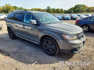Czwarte zdjęcie samochodu z boku: 2019 DODGE JOURNEY CROSSROAD VIN:3C4PDDGG9KT759295 - miniatura