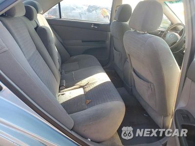 Zdjęcie 10 z 12 samochodu: 2005 TOYOTA CAMRY LE VIN:4T1BE32K15U969344 - miniatura