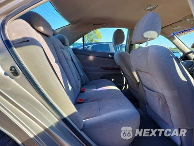 Zdjęcie 10 z 12 samochodu: 2005 TOYOTA CAMRY LE VIN:4T1BE30K55U968538 - miniatura