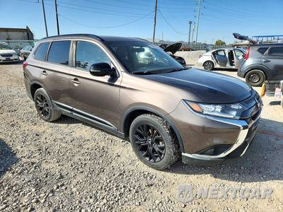 Czwarte zdjęcie samochodu z boku: 2019 MITSUBISHI OUTLANDER SE VIN:JA4AZ3A39KZ025220 - miniatura