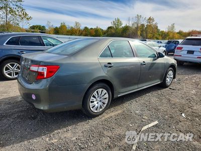 Trzecie zdjęcie samochodu z tyłu: 2013 TOYOTA CAMRY LE VIN:4T4BF1FKXDR330346 - miniatura