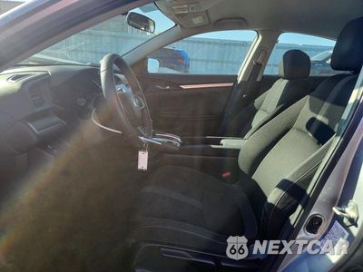 Zdjęcie 7 z 12 samochodu: 2018 HONDA CIVIC LX VIN:19XFC2F55JE033889 - miniatura
