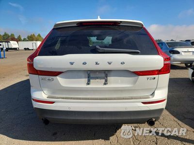 Zdjęcie 6 z 13 samochodu: 2020 VOLVO XC60 T5 MOMENTUM VIN:YV4102RK9L1418055 - miniatura
