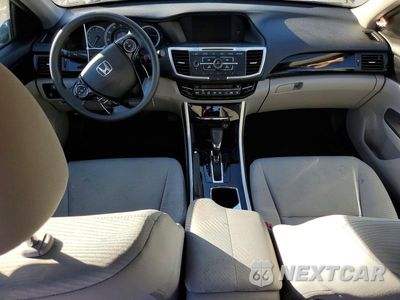Zdjęcie 8 z 12 samochodu: 2016 HONDA ACCORD LX VIN:1HGCR2F31GA155663 - miniatura