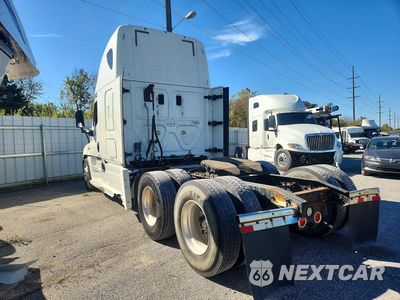 Drugie zdjęcie samochodu z przodu: 2016 FREIGHTLINER CASCADIA 125 SEMI TRUCK VIN:3AKJGLD56GSGU5185 - miniatura