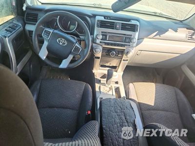 Zdjęcie 8 z 12 samochodu: 2013 TOYOTA 4RUNNER SR5 VIN:JTEBU5JR0D5123230 - miniatura
