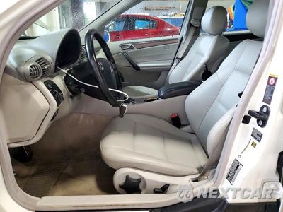 Zdjęcie 7 z 13 samochodu: 2007 MERCEDES-BENZ C 230 VIN:WDBRF52H47F912531 - miniatura