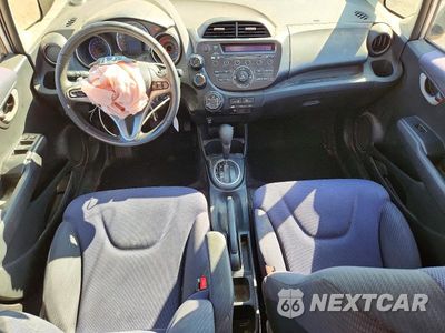 Zdjęcie 8 z 12 samochodu: 2012 HONDA FIT SPORT VIN:JHMGE8H52CC017978 - miniatura