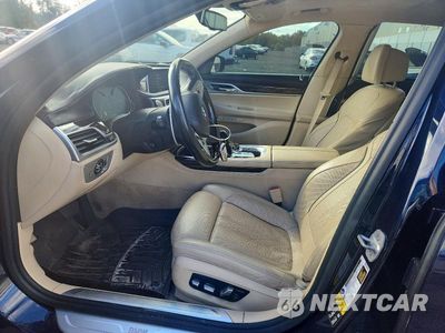 Zdjęcie 7 z 12 samochodu: 2018 BMW 750 XI VIN:WBA7F2C58JG423821 - miniatura