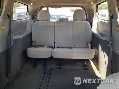 Zdjęcie 10 z 13 samochodu: 2014 TOYOTA SIENNA LE VIN:5TDKK3DC7ES464190 - miniatura
