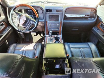 Zdjęcie 8 z 13 samochodu: 2016 LINCOLN NAVIGATOR L SELECT VIN:5LMJJ3JT7GEL02211 - miniatura